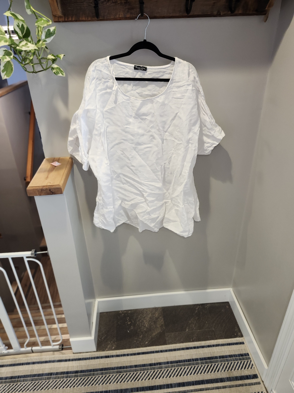 Francesca Bettini 3x 100% Linen Short Sleeve Top With Slight Ruffle Bottom
